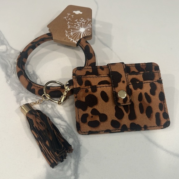 Cute. Key Ring & Card Holder. - Picture 12 of 16